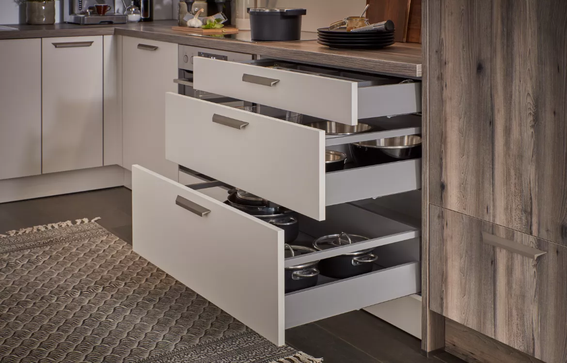 Aktuelle Küche Seidenweiß