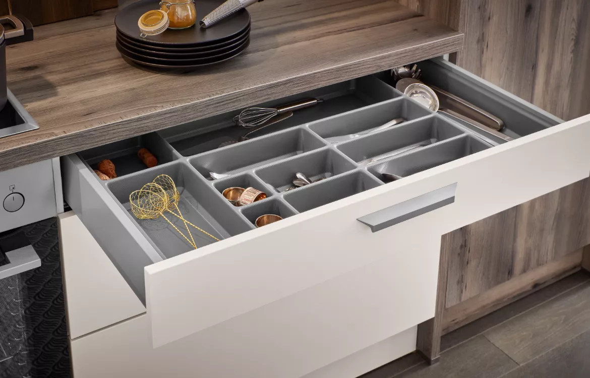 Aktuelle Küche Seidenweiß