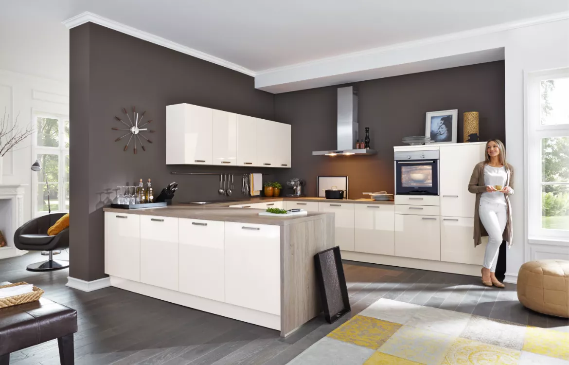 Hochglanz-Küche in eleganter und moderner Optik