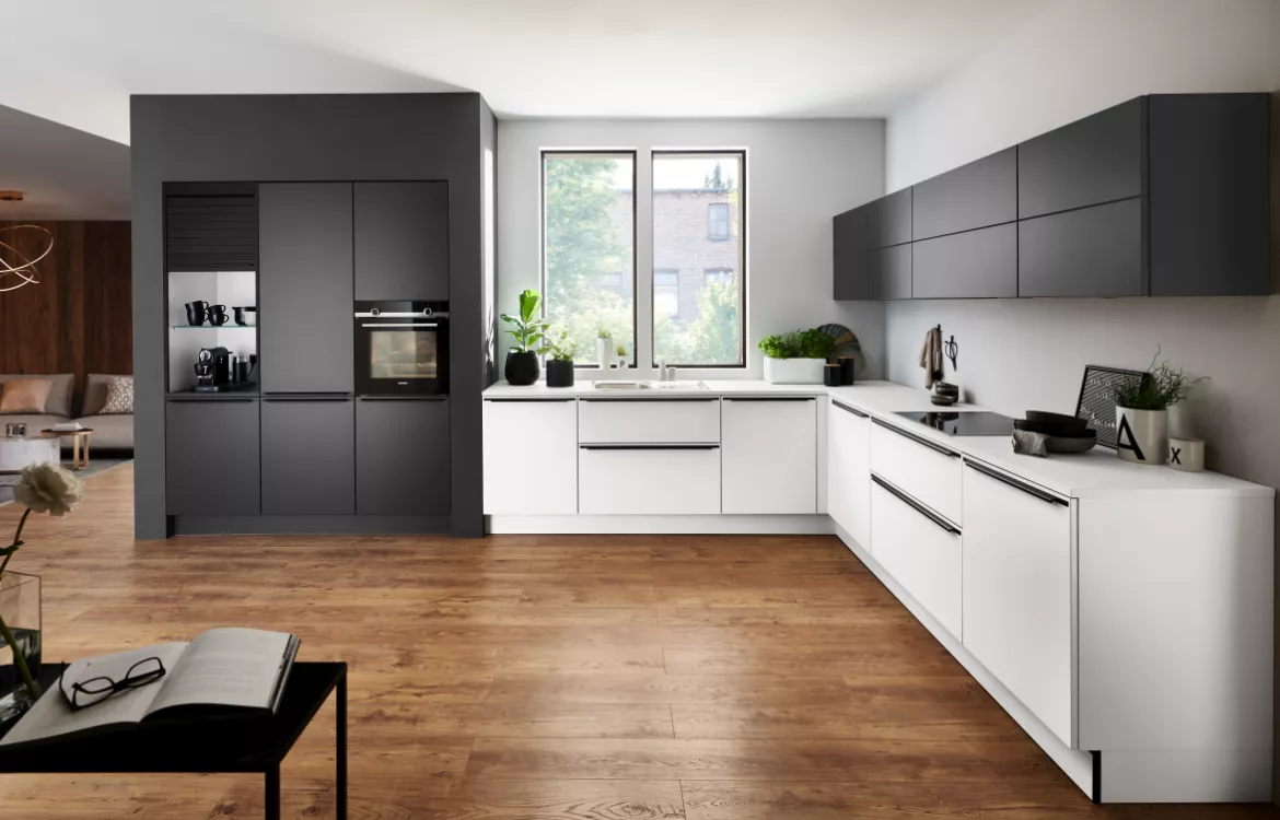 Interliving-Küche matt lackiert