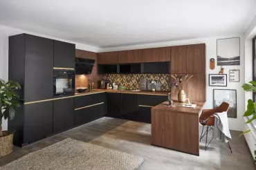 Küche in schwarz  Trend 2022